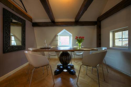 U Kapra Apartments - image 8