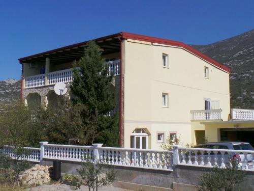  Apartment Cesarica 3 in Cesarica