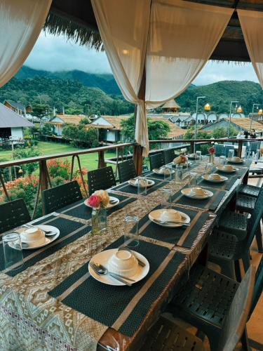 Restaurant, สะปันดีวิว Sapan Dee View บ่อเกลือ น่าน in Bo Klue