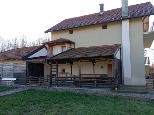 Seosko domacinstvo Spasic in Zitoradja