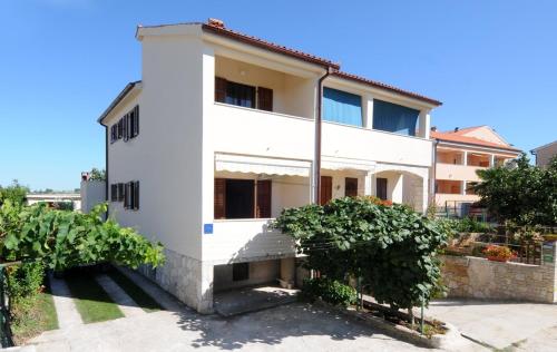  Apartment Stinjan, Istria 4, Pension in Štinjan