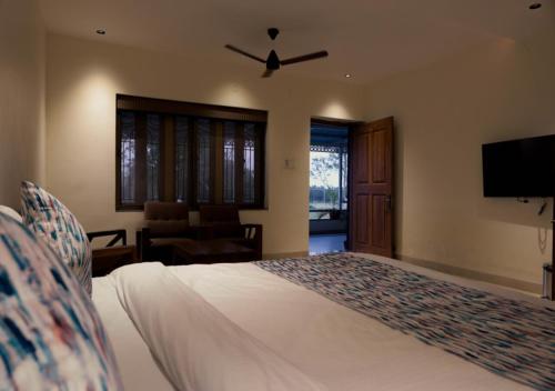 COSMIC INN in Hoshangabad