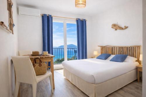 Hôtel Almanarre Plage - Hôtel Eco-Responsable face à la mer Hotel de charme Les Salettes