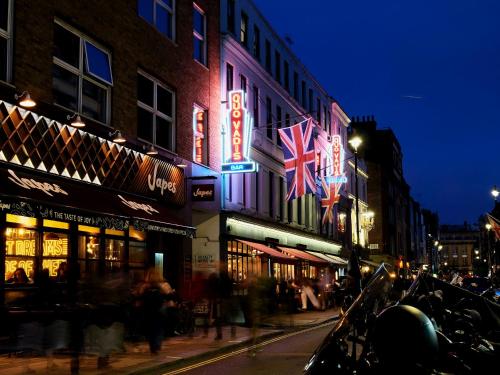 Surrounding environment, Otherwander Soho Pod Hotel in London