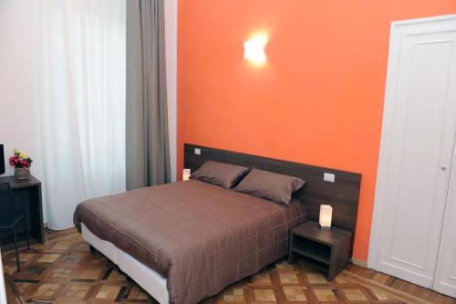 Standard Double or Twin Room image 6