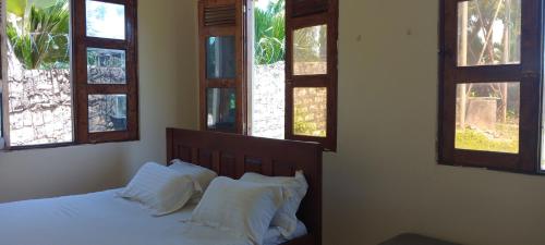 Serene 1 bedroom Homestay in Shimoni