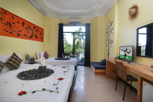 room detail thumbnail 0