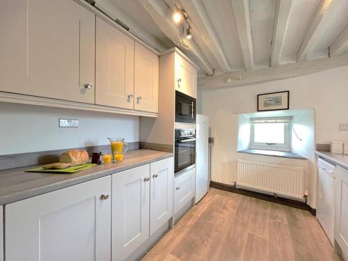 Facilities, 4 Bed in Llanrwst oc-52111 in Capel Garmon