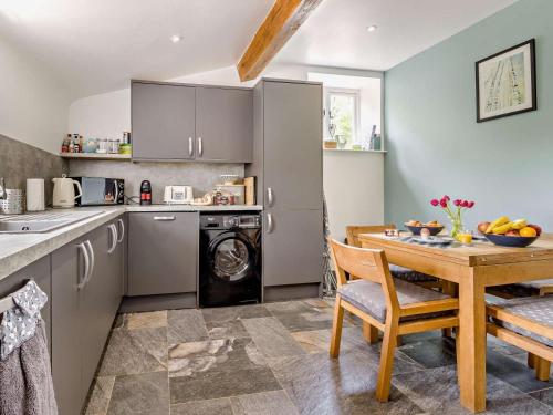Iekārtas, 2 Bed in Wrexham oc-76399 in Coedpoeth