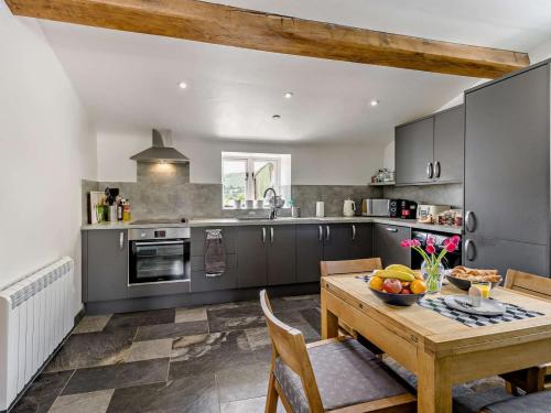 Iekārtas, 2 Bed in Wrexham oc-76399 in Coedpoeth