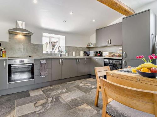 Iekārtas, 2 Bed in Wrexham oc-76399 in Coedpoeth