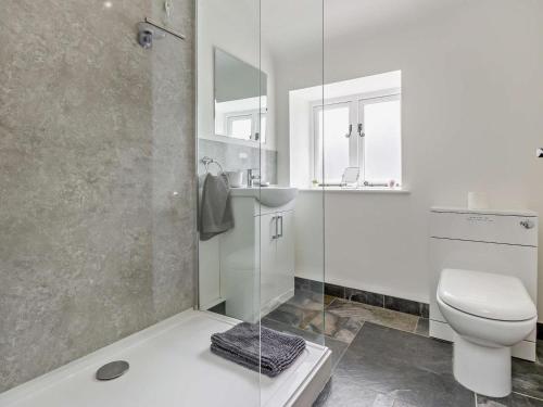 Iekārtas, 2 Bed in Wrexham oc-76399 in Coedpoeth