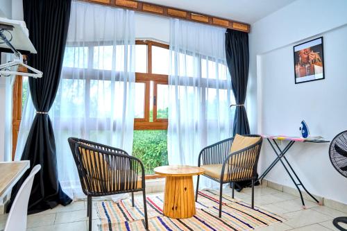 The Chillspot 2 with Beachfront, AC, Restaurant and Gym in Mombasa