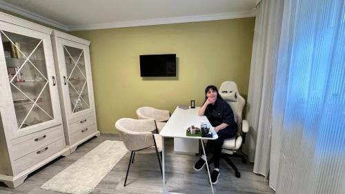 Modern Living Apartment Hotel 2
