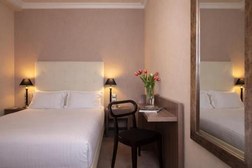 Athens Lotus Hotel - image 2