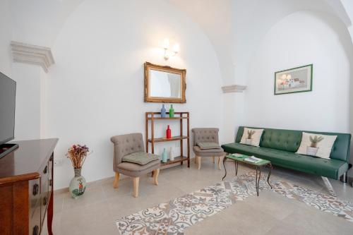 GuestHost - La Dimora Vico Felice