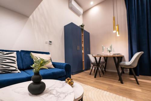 Broadway Suite N14 - image 8