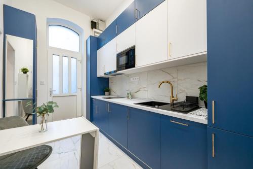Broadway Suite N14 - main image