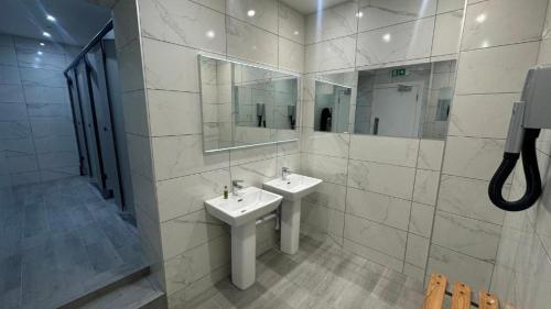 Smart Russell Square Hostel Room Type - Single bed in 12-Bed Mixed Dormitory Room Shared Bathroom (18-45 Years) Smart Russell Square Hostel Room Type - Single bed in 12-Bed Mixed Dormitory Room Shared Bathroom (18-45 Years)