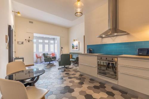 Valletta Two Bedroom Apartment Close To The Sea, Valletta
