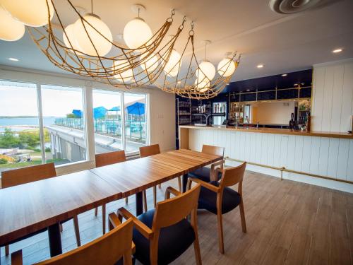 酒吧/高級酒吧, Oak Island Resort & Conference Centre in 西岸
