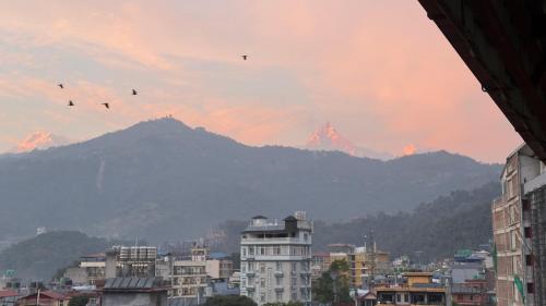 Hotel Ezen – Pokhara, FL