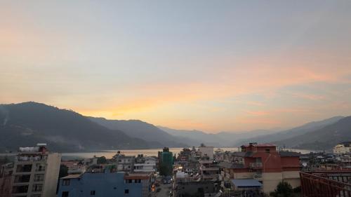 Hotel Ezen – Pokhara, FL