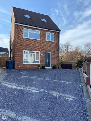 Clauds Close - Longwick
