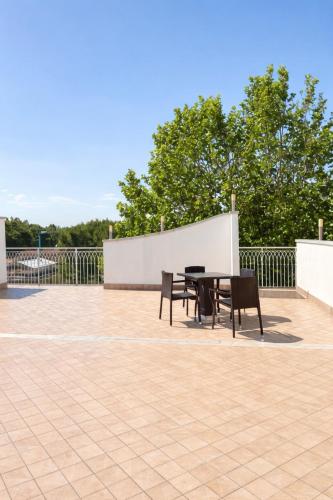 Hotel Favorita Easy Stay B&B 3