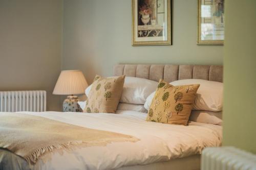Farthings Hotel and Restaurant 4