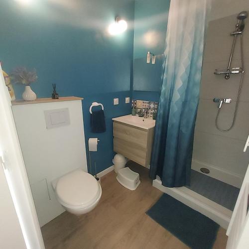 浴室, CHALLANS Proche gare, centre ville in 沙朗