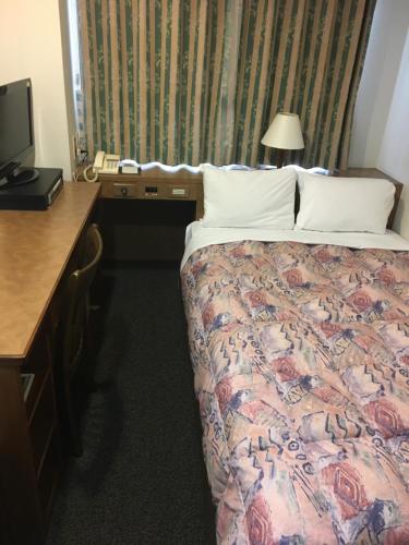 Double Room with Small Double Bed - Non-Smoking