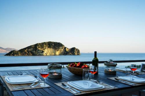 Exensian Villas & Suites - image 9