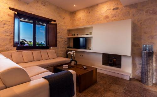 Exensian Villas & Suites - image 4