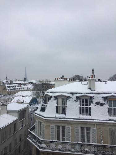 Small studio in the middle of Saint-Germain