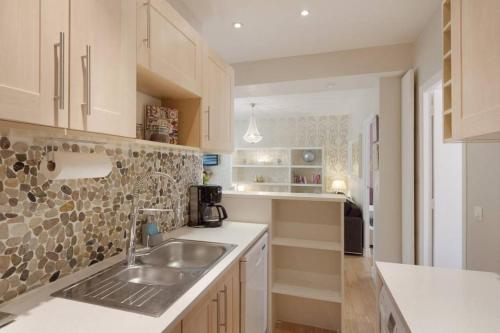 Apartment Boulevard Saint Michel - image 35
