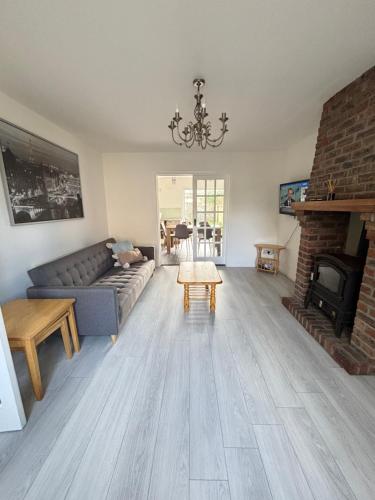 Villa nxt Rock, Cashel palace in Cashel