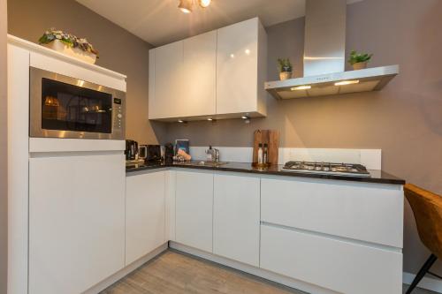 Welcome in - Appartement aan de duinen met balkon I Duinweg 18, Zoutelande 'Duinroos' in Zoutelande