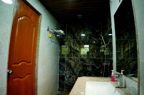 Hotel green hills 2