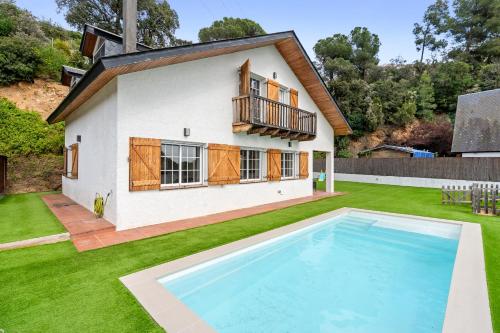 Viesnīcas āriene, Hauzify I Casa Montjuïc (Hauzify I Casa Montjuic) in Sant Cebria de Vallalta