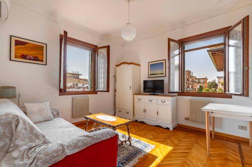 Casa del Sole Venice Lido sleep 6 ,2 bathrooms,1 minute from the beach