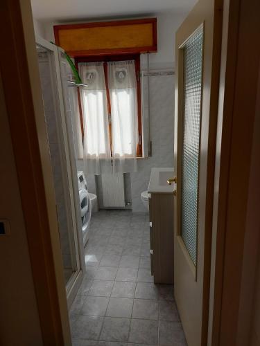 Ванна кімната, Flat in Chiesina Uzzanese in Чіестіна Узанез