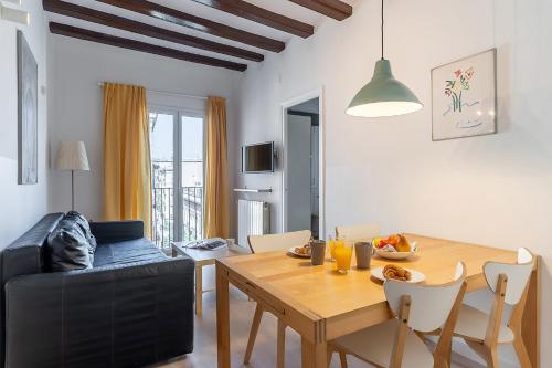 4071 - AB Centric Apartment in Raval