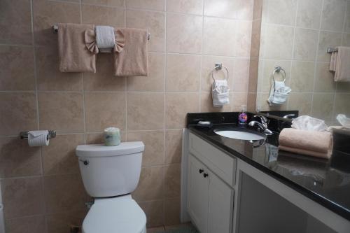 River Place Condos 102 2BD - image 37