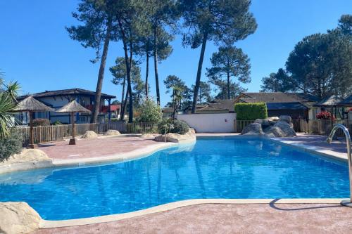 Maison piscine privée et collective Golf Gujan