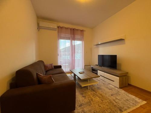 Bus Station 141, Budva, Centar