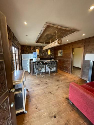 2 double beds