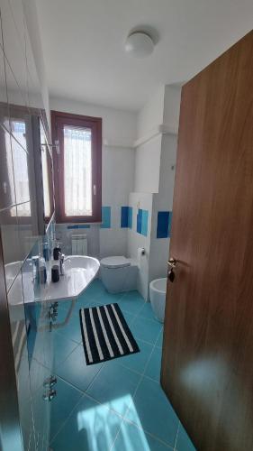Fürdőszoba, Sirolo Relax - Terrazzo Vivibile, Clima e Navetta in Termini Imerese