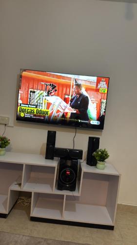 Morena homes in เมรู