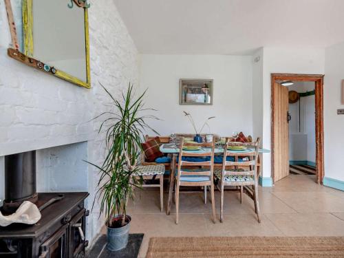 Facilities, 2 Bed in Haverfordwest oc-93577 in Marloes